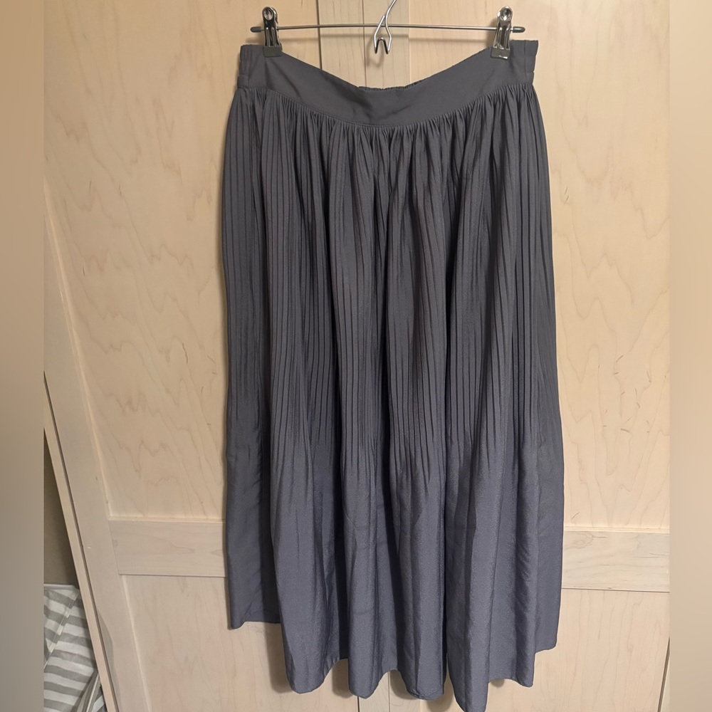 Old Navy Charcoal A-Line Skirt